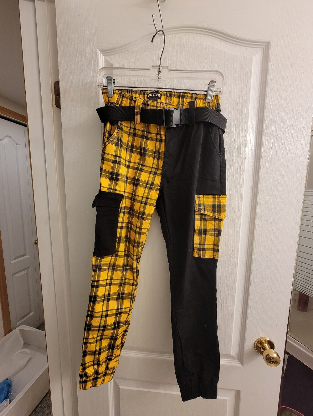 Yellow Plaid & Black Cargo Jogger Pants By Hot Topic